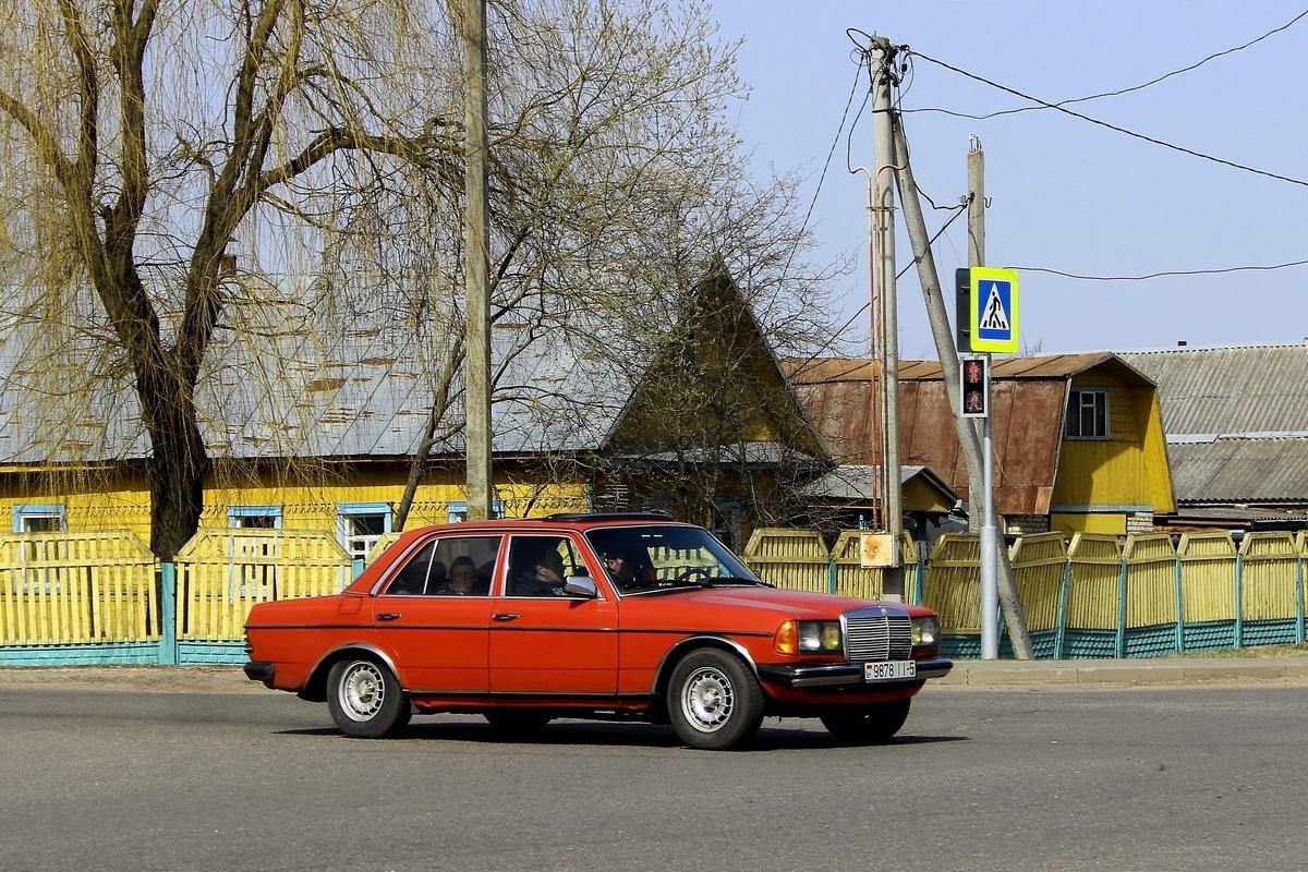 Минская область, № 9878 ІІ-5 — Mercedes-Benz (W123) '76-86