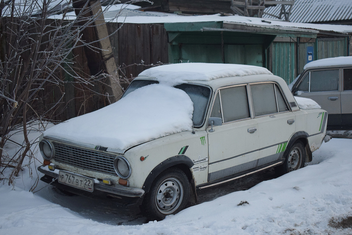 Алтайский край, № Р 767 ВТ 22 — ВАЗ-21013 '77-88