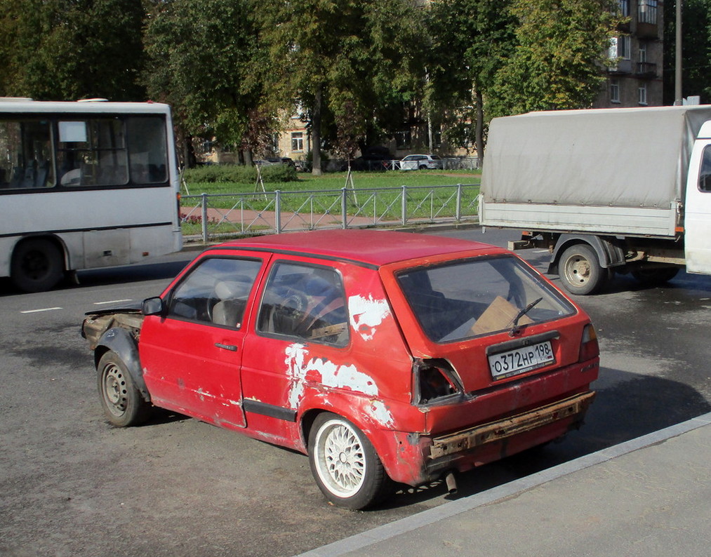 Санкт-Петербург, № О 372 НР 198 — Volkswagen Golf (Typ 19) '83-92