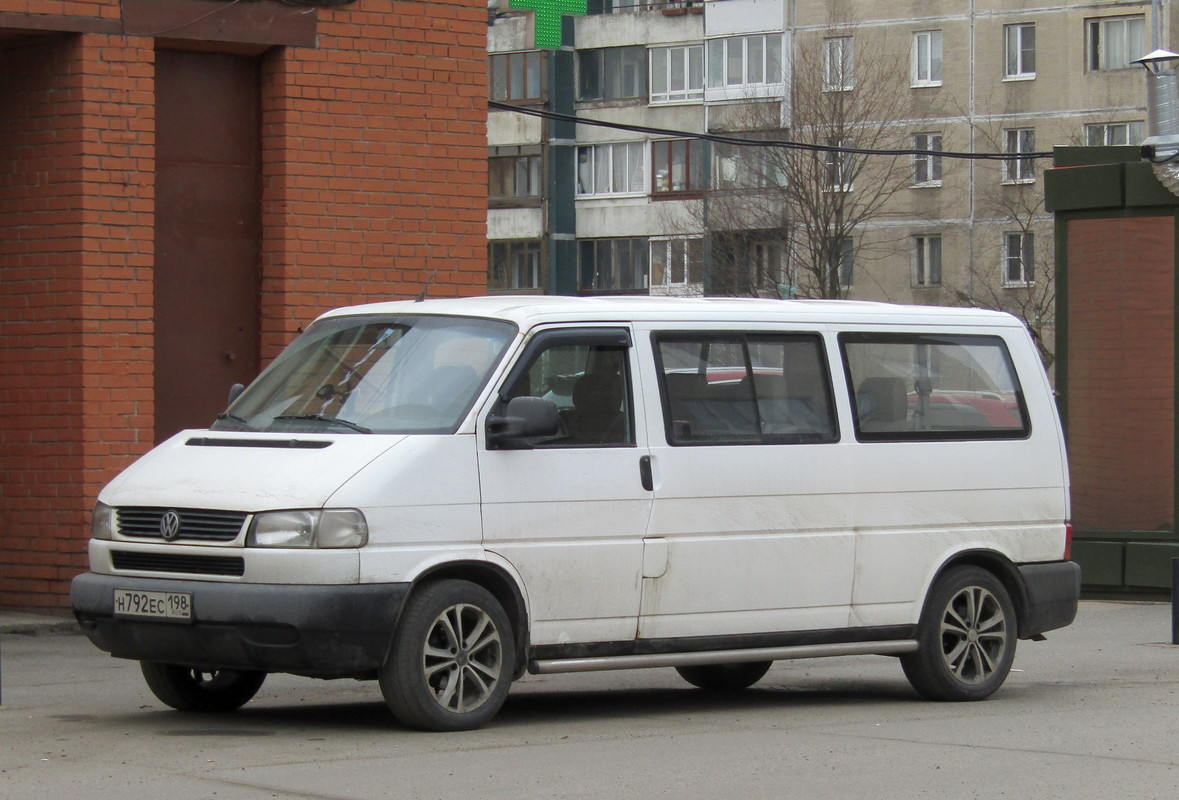 Санкт-Петербург, № Н 792 ЕС 198 — Volkswagen Caravelle (T4) '90-03