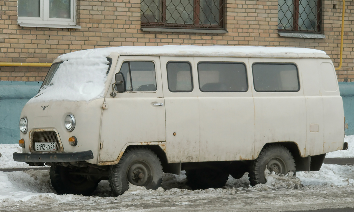 Москва, № Е 192 НО 99 — УАЗ-452В '68-85