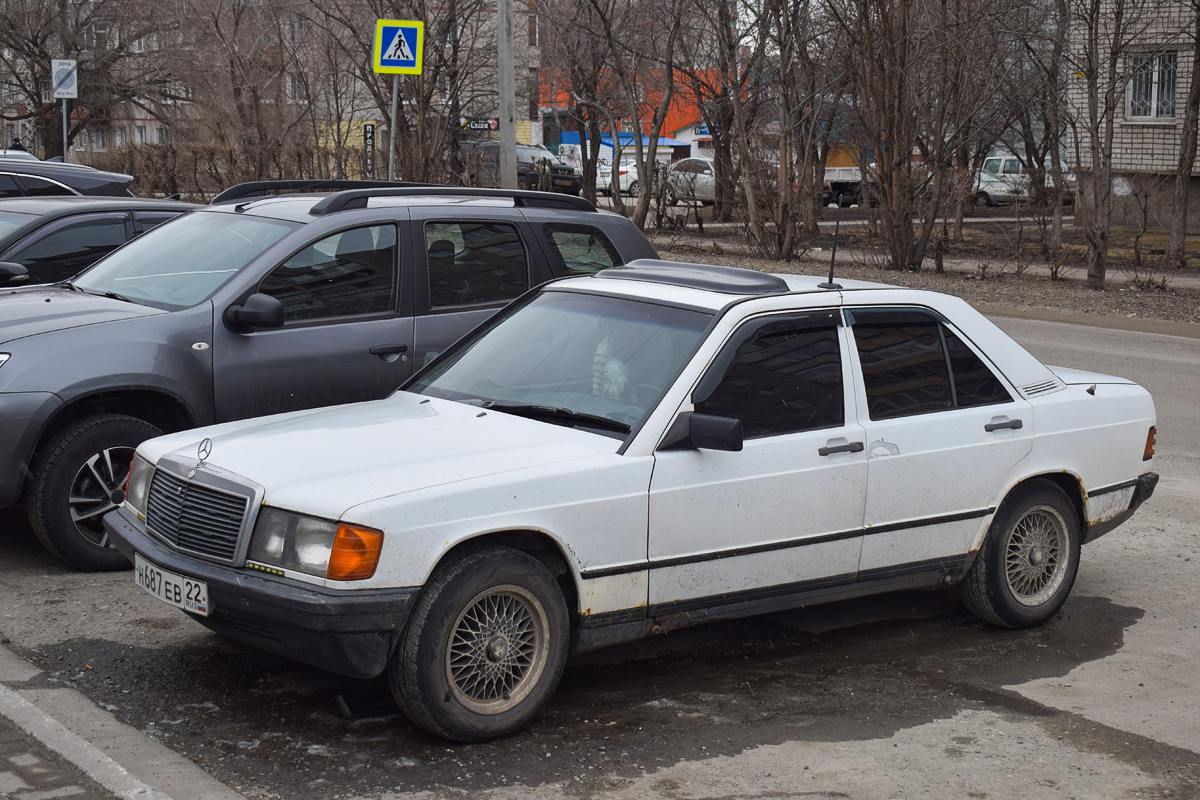 Алтайский край, № Н 687 ЕВ 22 — Mercedes-Benz (W201) '82-93