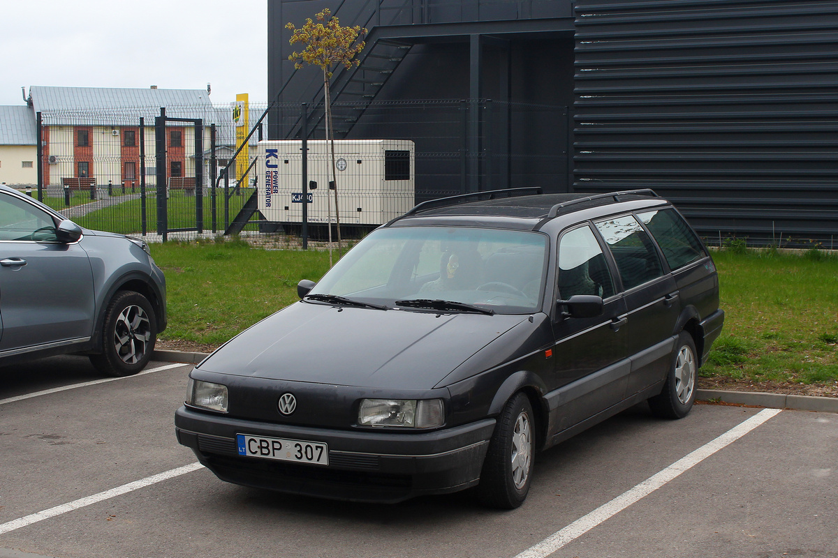 Литва, № CBP 307 — Volkswagen Passat (B3) '88-93
