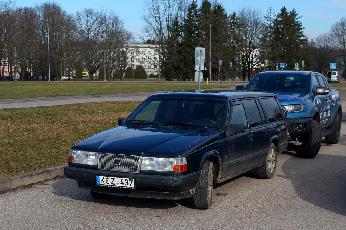 Литва, № KCZ 437 — Volvo 940 '90-98; Литва — Retro mugė 2024 žiema