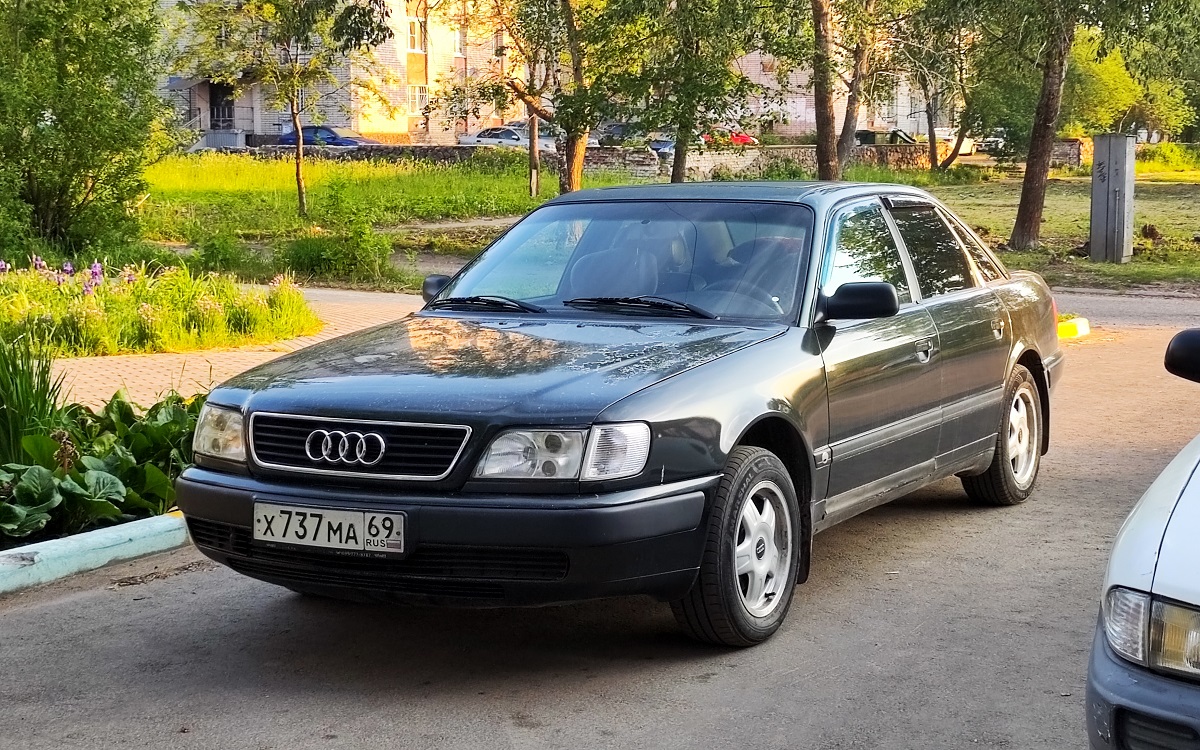 Тверская область, № Х 737 МА 69 — Audi 100 (C4) '90-94