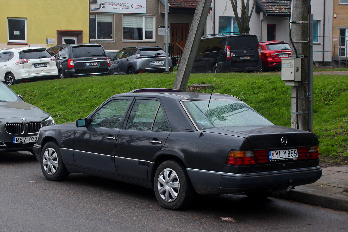 Литва, № YLY 859 — Mercedes-Benz (W124) '84-96