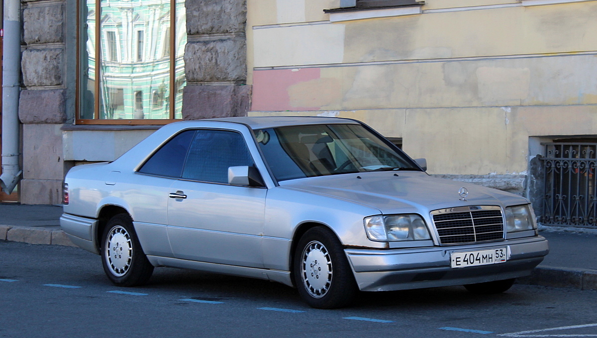 Новгородская область, № Е 404 МН 53 — Mercedes-Benz (C124) '87-96