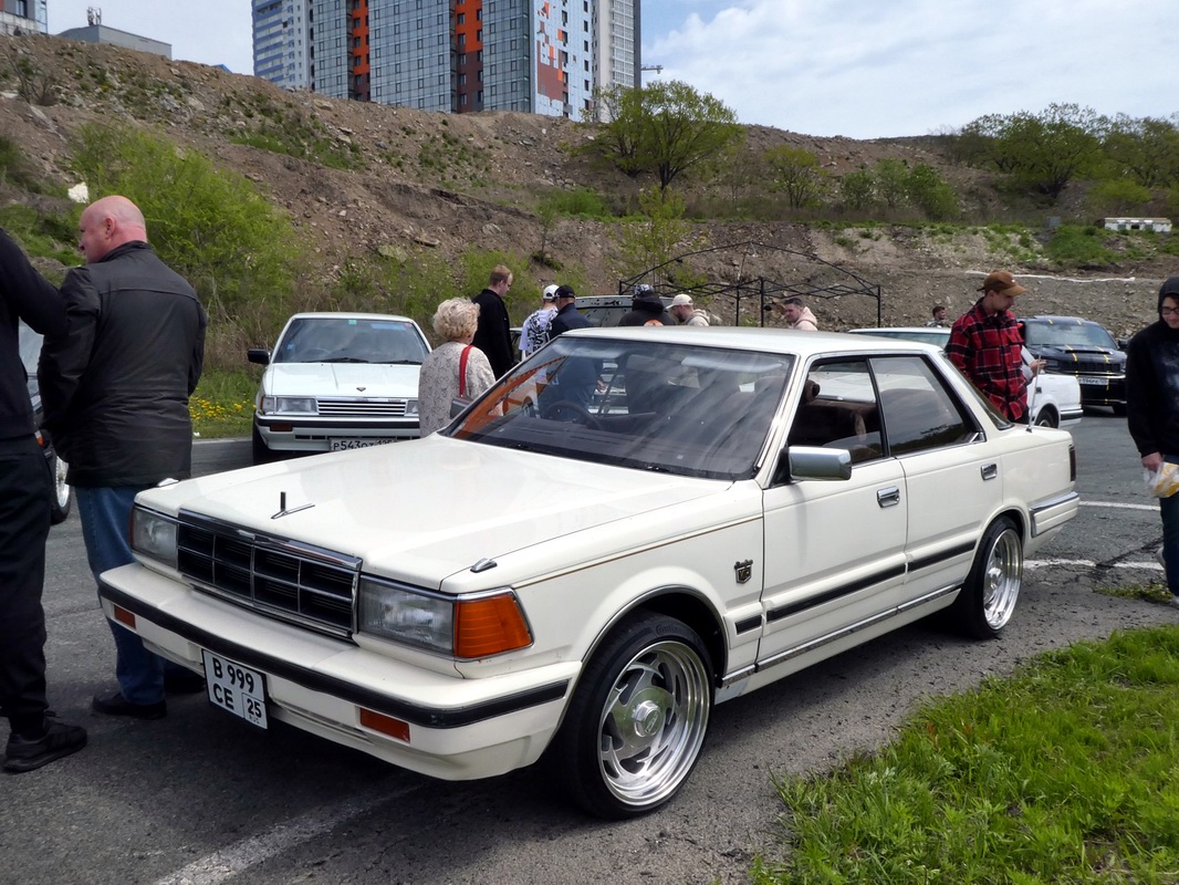 Приморский край, № В 999 СЕ 25 — Nissan Cedric (Y30) '83-87; Приморский край — Открытие сезона JDM Oldschool Cars (2024)