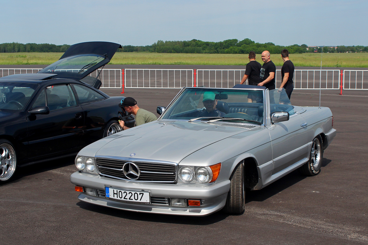 Литва, № H02207 — Mercedes-Benz (R107/C107) '71-89; Литва — Retro mugė 2024