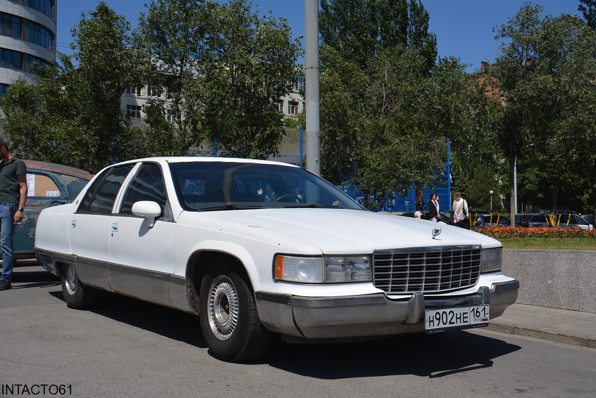 Ростовская область, № Н 902 НЕ 161 — Cadillac Fleetwood (2G) '93-96; Ростовская область — Retro Motor Show_2024