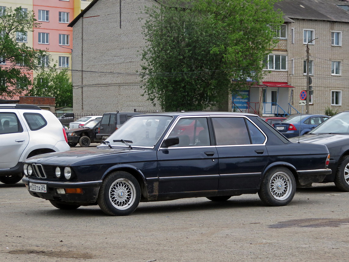 Кировская область, № М 223 ТА 29 — BMW 5 Series (E28) '82-88; Архангельская область — Вне региона