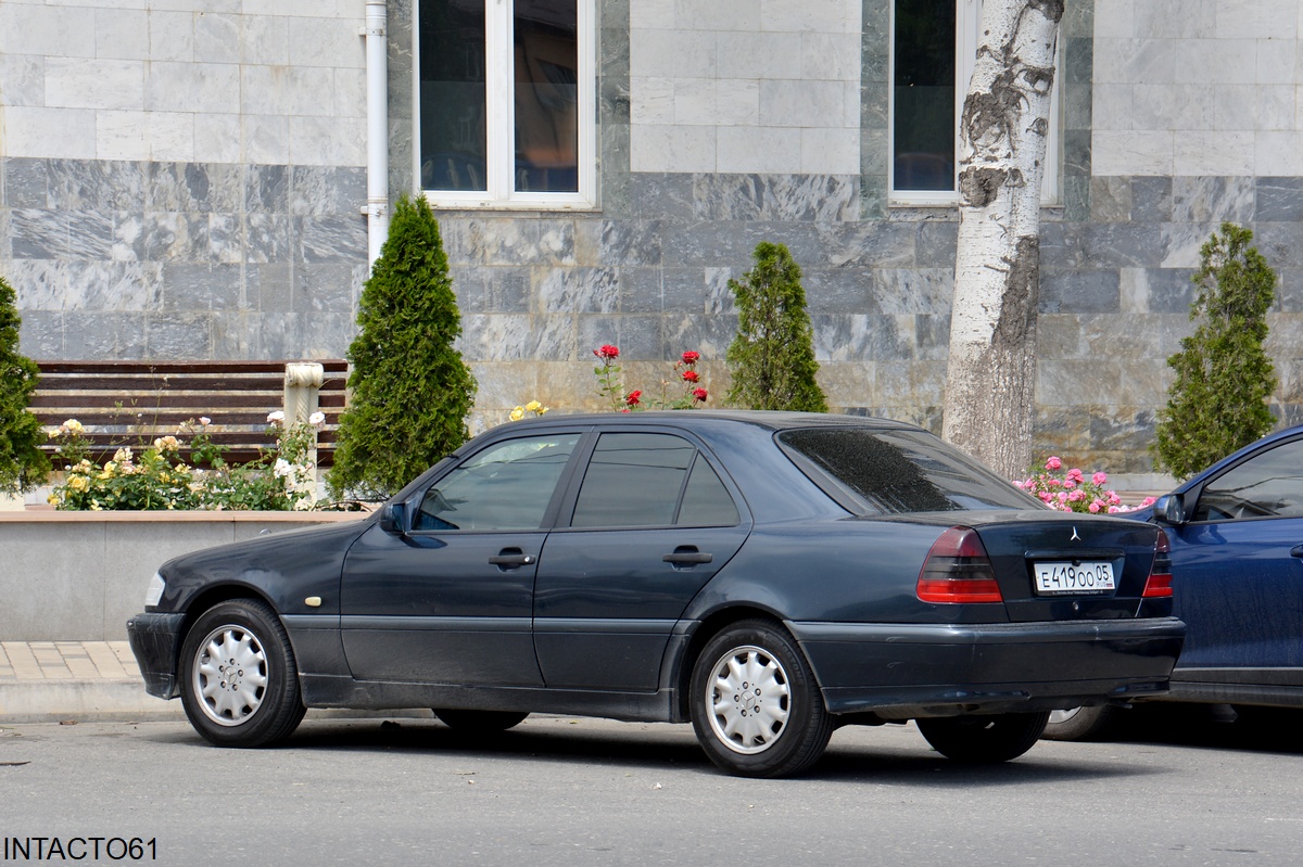 Дагестан, № Е 419 ОО 05 — Mercedes-Benz (W202) '93–00