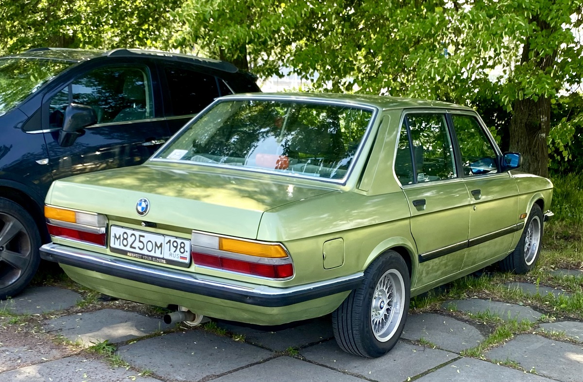 Санкт-Петербург, № М 825 ОМ 198 — BMW 5 Series (E28) '82-88