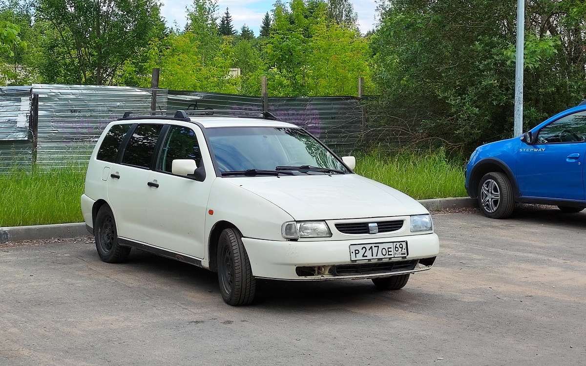 Тверская область, № Р 217 ОЕ 69 — SEAT Córdoba (Typ 6K) '93-99