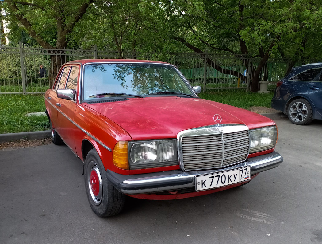 Москва, № К 770 КУ 77 — Mercedes-Benz (W123) '76-86