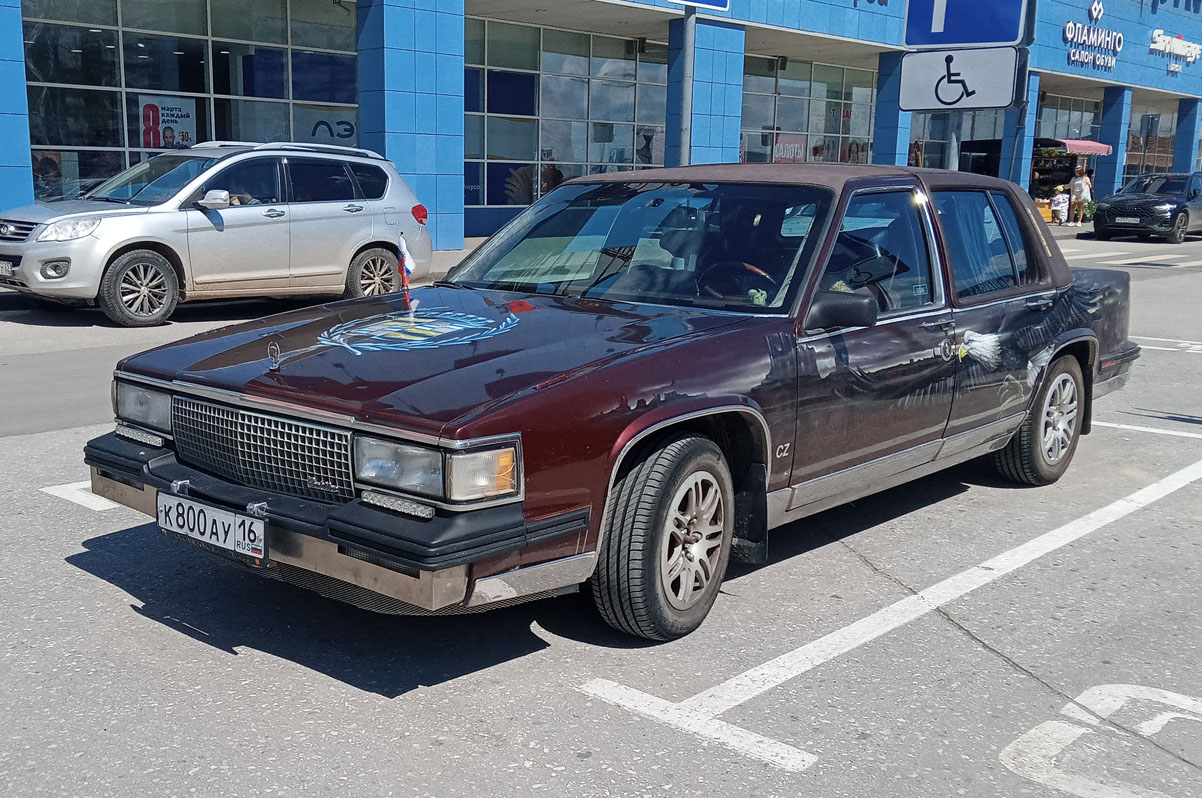 Татарстан, № К 800 АУ 16 — Cadillac Fleetwood (1G) '85-93