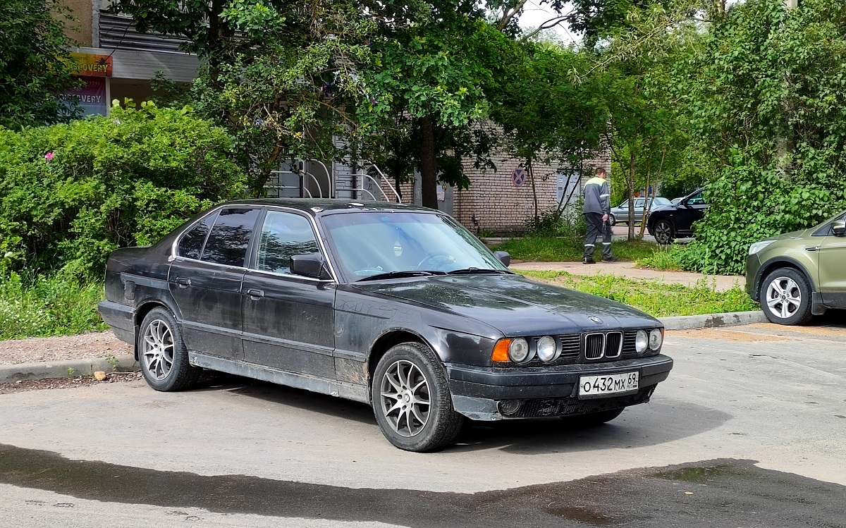 Тверская область, № О 432 МХ 69 — BMW 5 Series (E34) '87-96