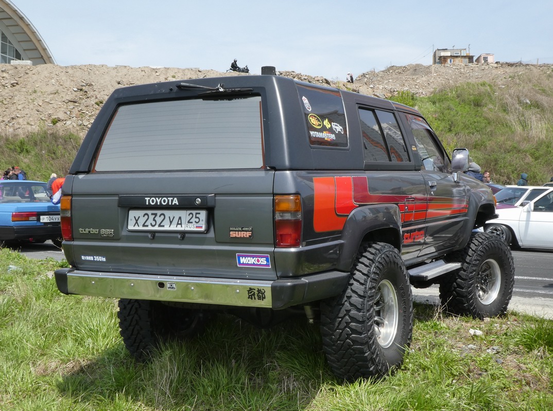 Приморский край, № Х 232 УА 25 — Toyota Hilux Surf (N120/N130) '89-95; Приморский край — Открытие сезона JDM Oldschool Cars (2024)