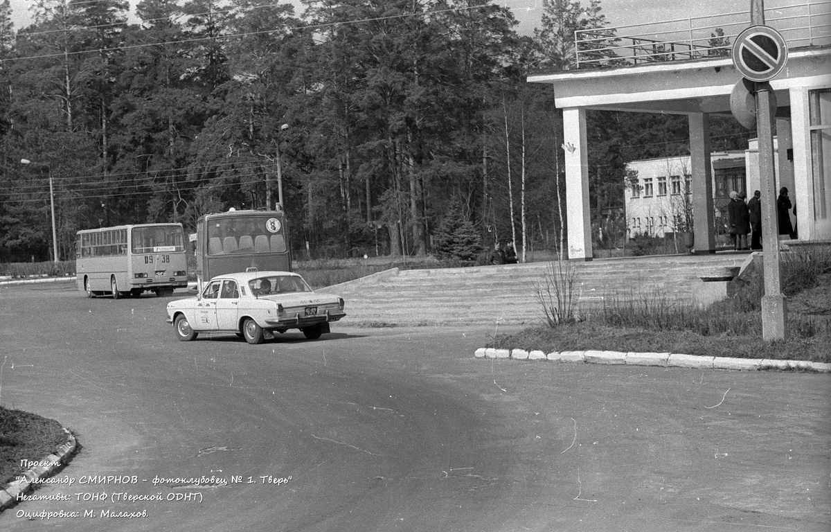 Тверская область, № 42-89 КАЧ — ГАЗ-24-01 Волга '70-86; Тверская область — Автомобили такси на улицах и в пригороде Калинина (1970 — 1980 гг.)