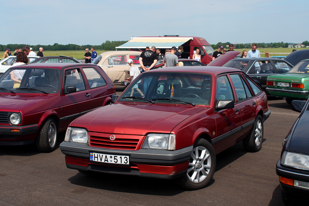 Литва, № HVA 513 — Opel Ascona (C) '81-88; Литва — Retro mugė 2024