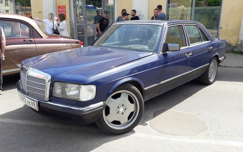 Тверская область, № С 092 УК 69 — Mercedes-Benz (W126) '79-91; Тверская область — День города Торжка 2024