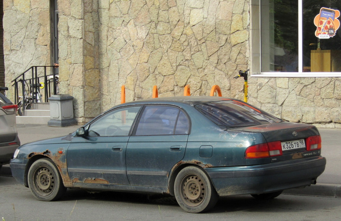 Санкт-Петербург, № К 326 ТВ 98 — Toyota Carina E '92–97