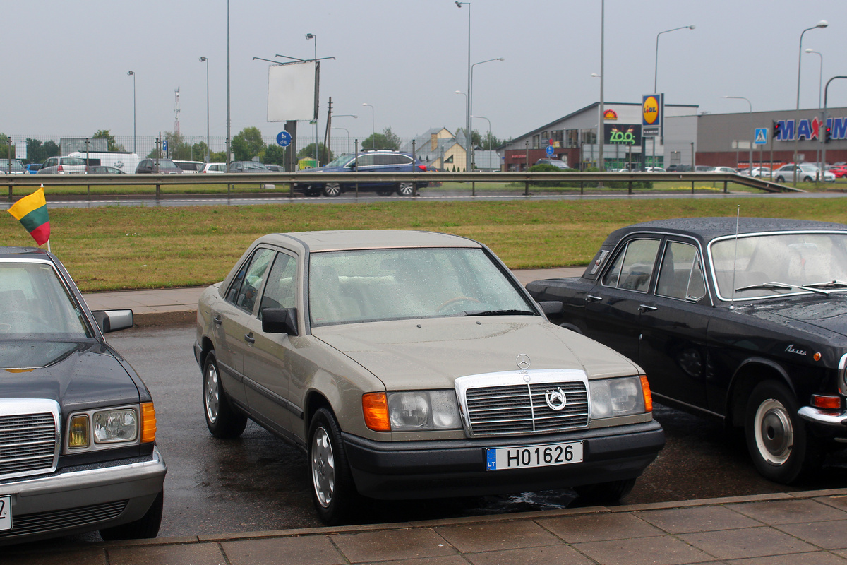 Литва, № H01626 — Mercedes-Benz (W124) '84-96; Литва — Radviliškio miesto šventė 2024