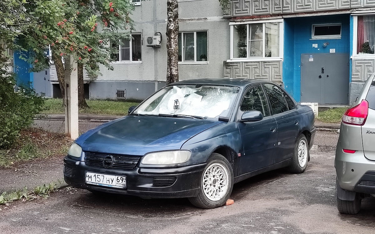 Тверская область, № М 157 НУ 69 — Opel Omega (B) '94–99