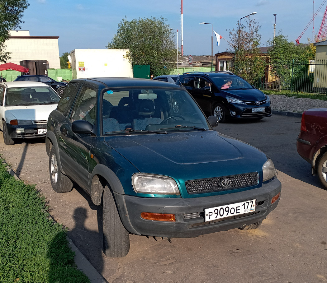 Москва, № Р 909 ОЕ 177 — Toyota RAV4 '93-03