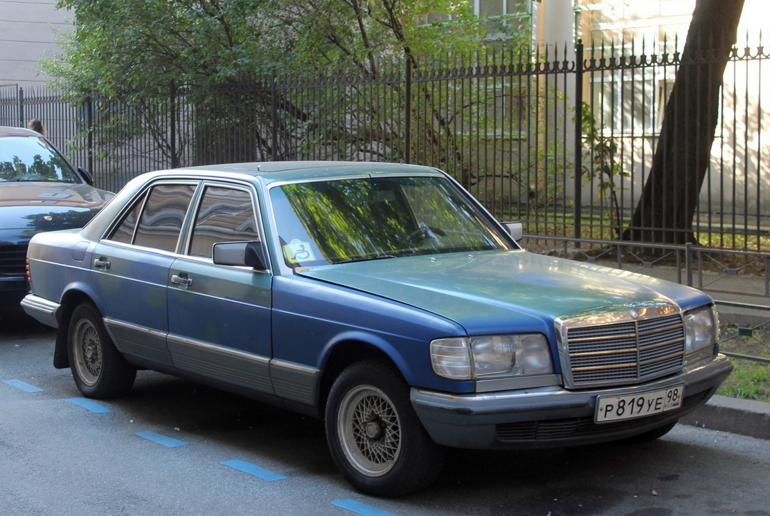 Санкт-Петербург, № Р 819 УЕ 98 — Mercedes-Benz (W126) '79-91