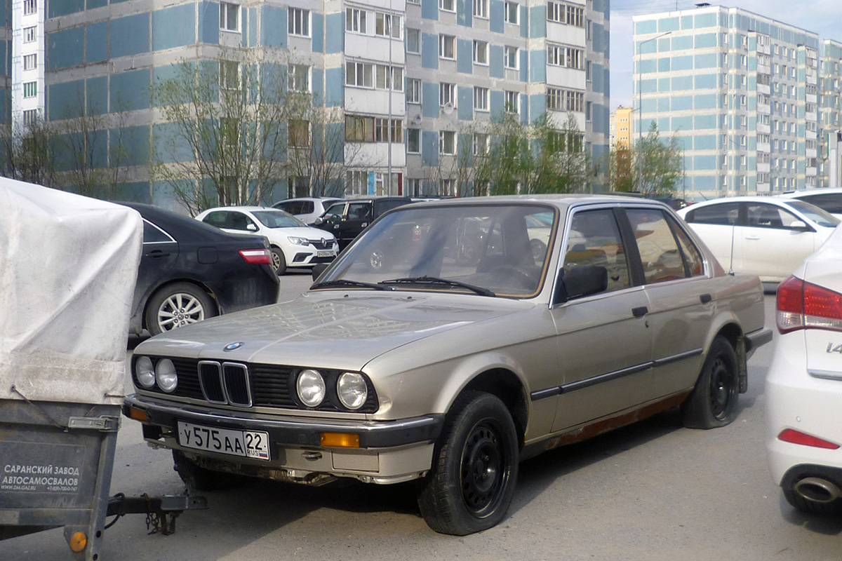 Алтайский край, № У 575 АА 22 — BMW 3 Series (E30) '82-94