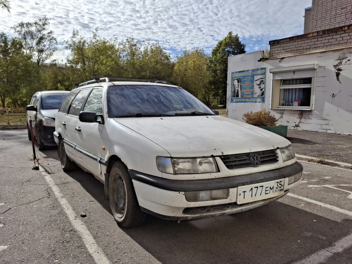 Вологодская область, № Т 177 ЕМ 35 — Volkswagen Passat (B4) '93-97