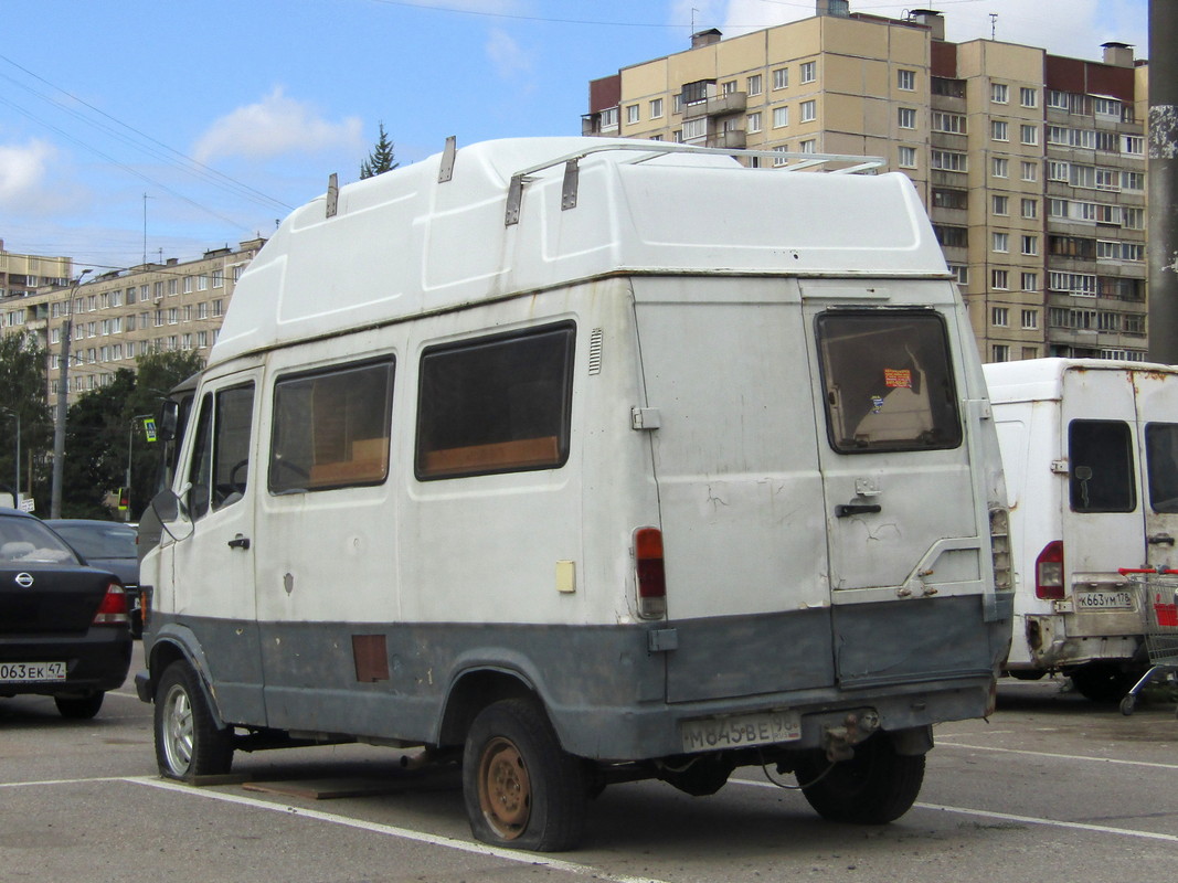 Санкт-Петербург, № М 845 ВЕ 98 — Mercedes-Benz T1 '76-96