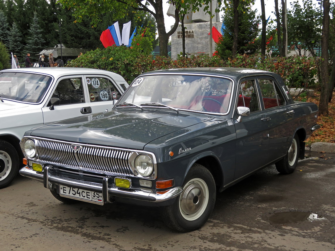 Кировская область, № Е 754 СЕ 35 — ГАЗ-24 Волга '68-86; Кировская область — Выставка ретро-автомобилей в Кирове на площади маршала Конева 21 сентября 2024 года