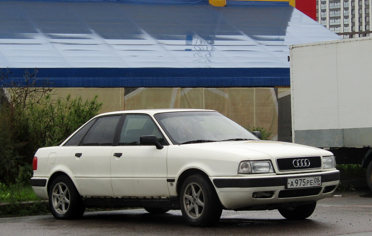 Калмыкия, № А 975 РЕ 08 — Audi 80 (B4) '91-96