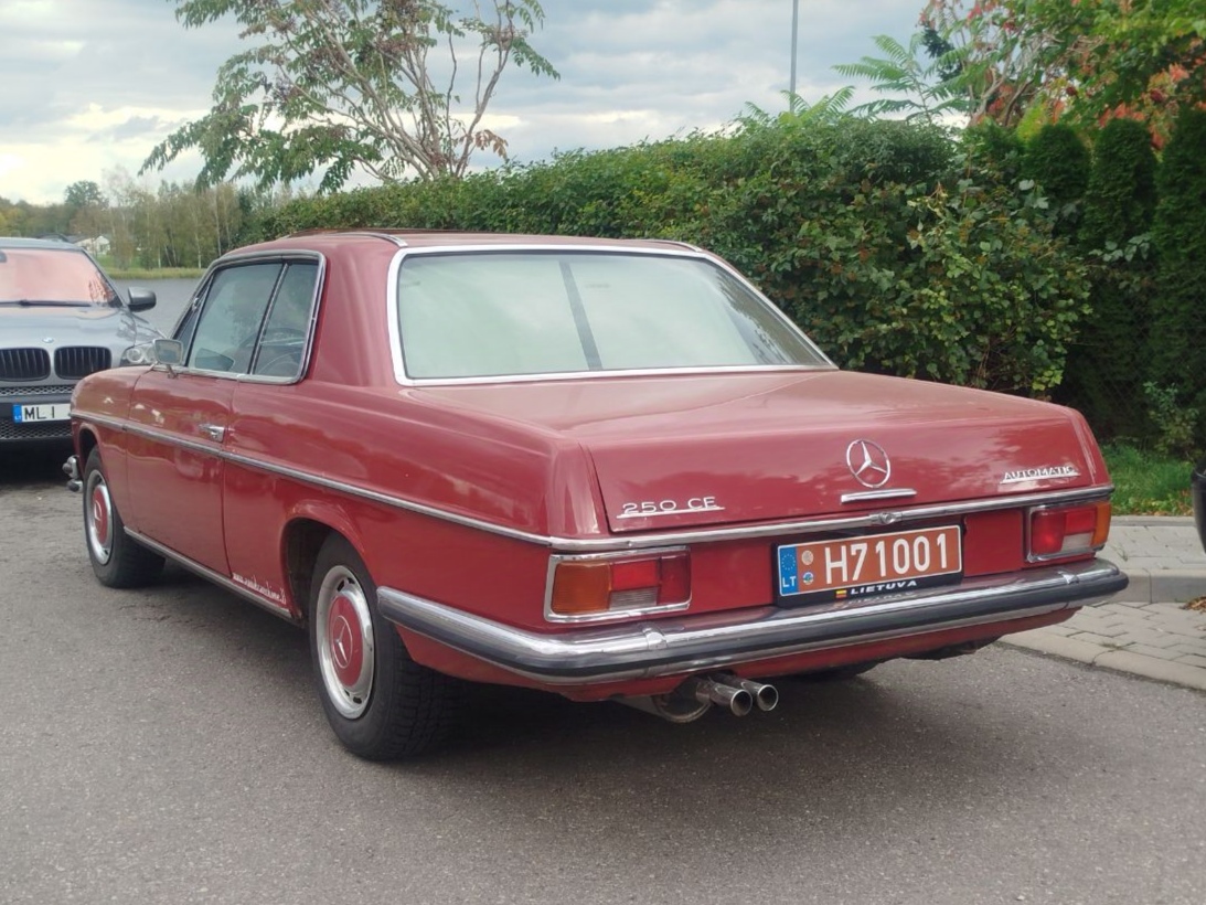 Литва, № H71001 — Mercedes-Benz (W114/W115) '72-76