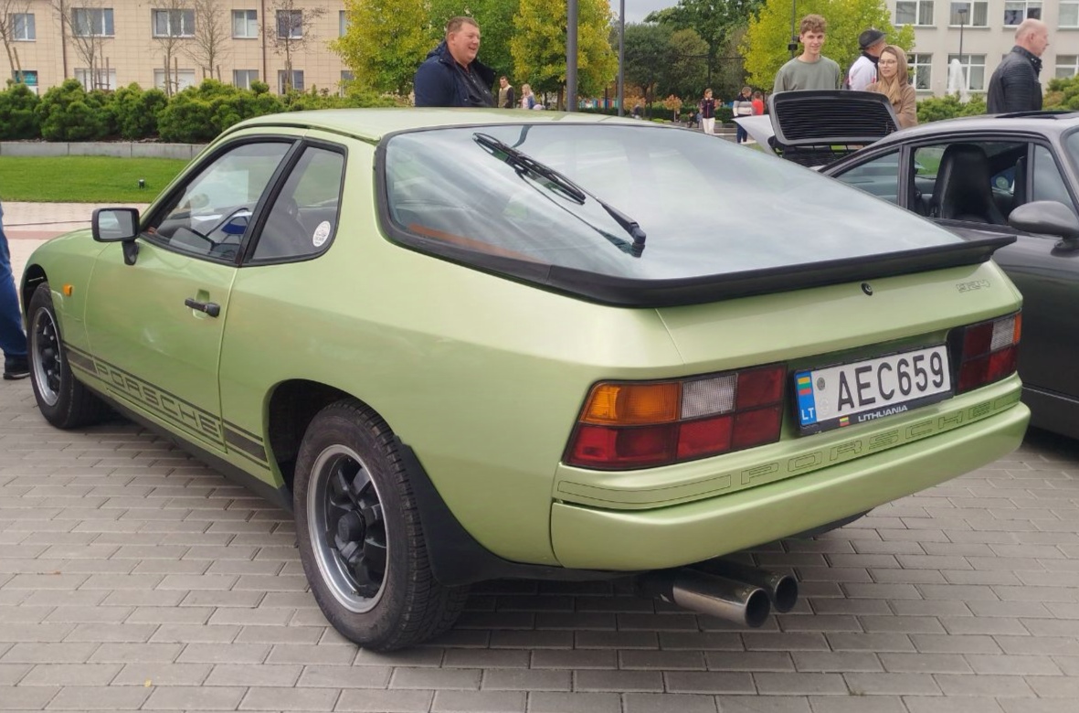 Литва, № AEC 659 — Porsche 924 '76-88