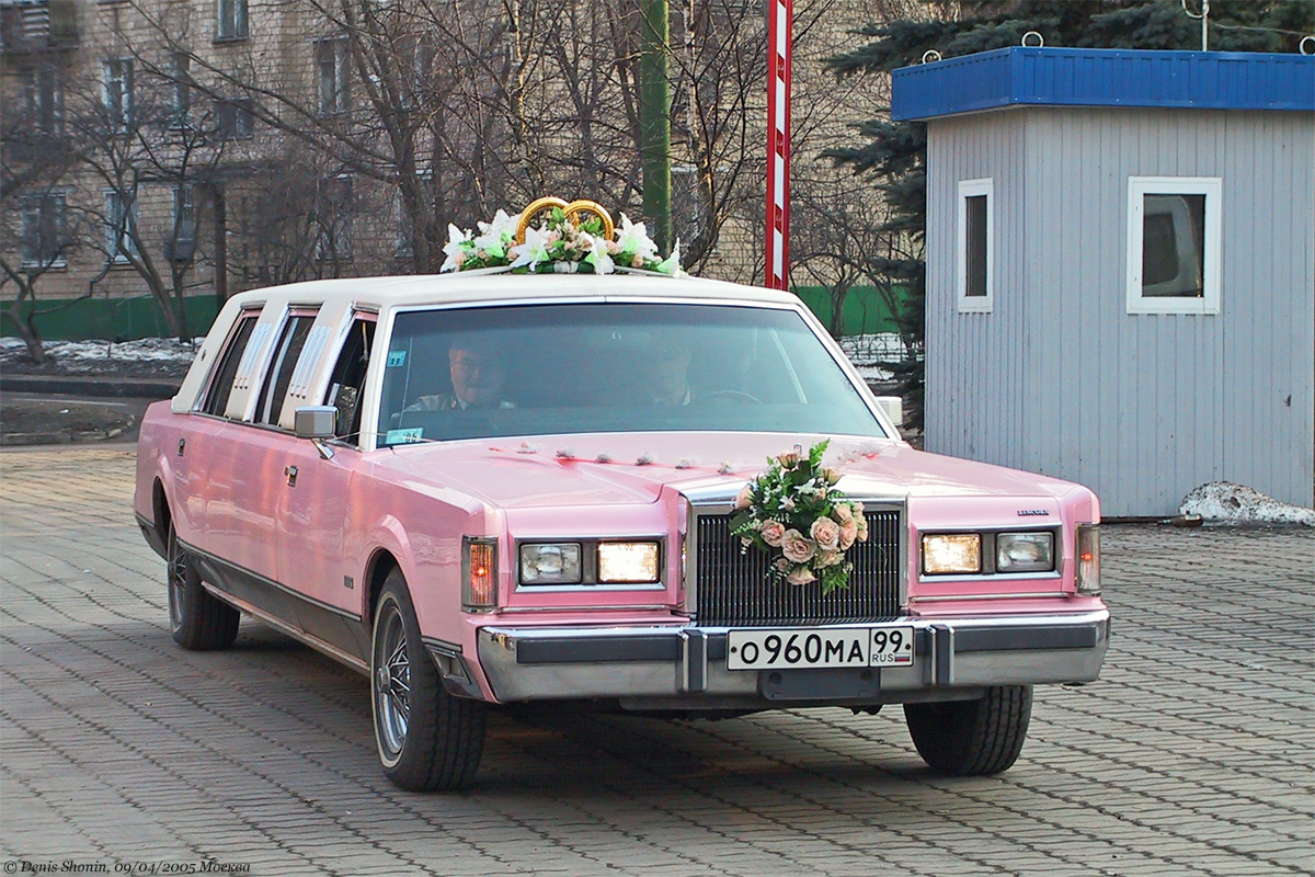 Москва, № О 960 МА 99 — Lincoln Town Car (1G) '81-89