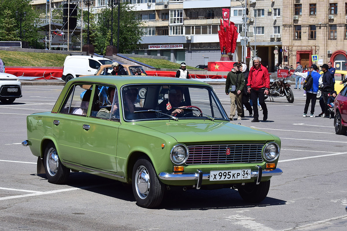 Волгоградская область, № Х 995 КР 34 — ВАЗ-2101 '70-83; Волгоградская область — День Победы 9 мая 2024