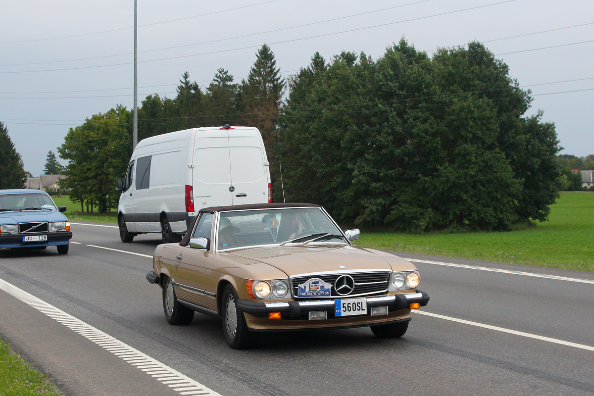 Эстония, № 56 OSL — Mercedes-Benz (R107/C107) '71-89; Литва — Baltijos kelias 35