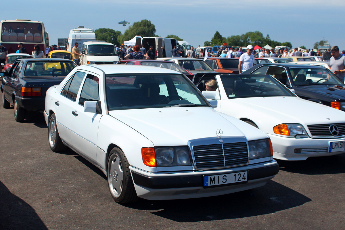 Литва, № MIS 124 — Mercedes-Benz (W124) '84-96; Литва — Retro mugė 2024