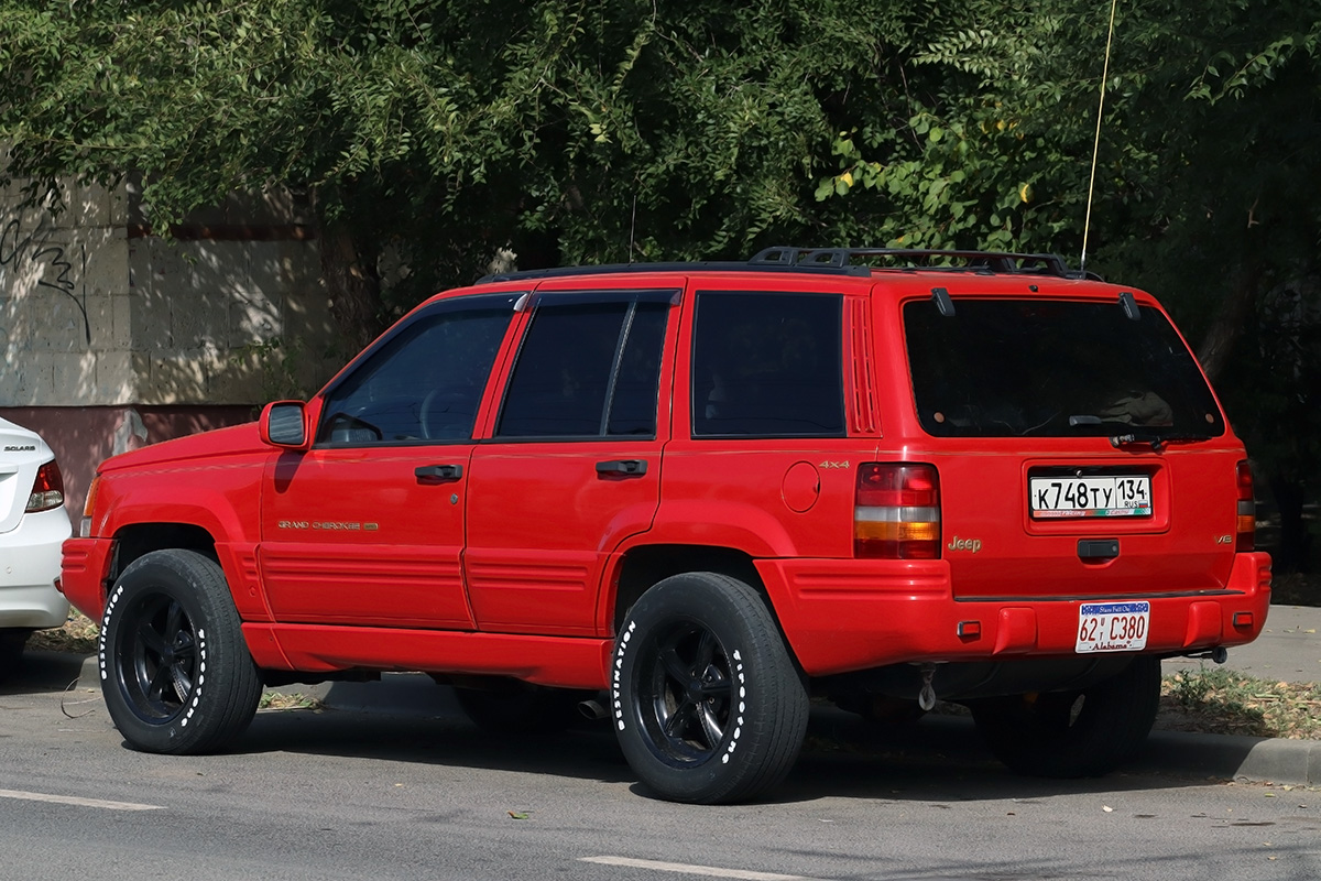 Волгоградская область, № К 748 ТУ 134 — Jeep Grand Cherokee (ZJ) '92-98