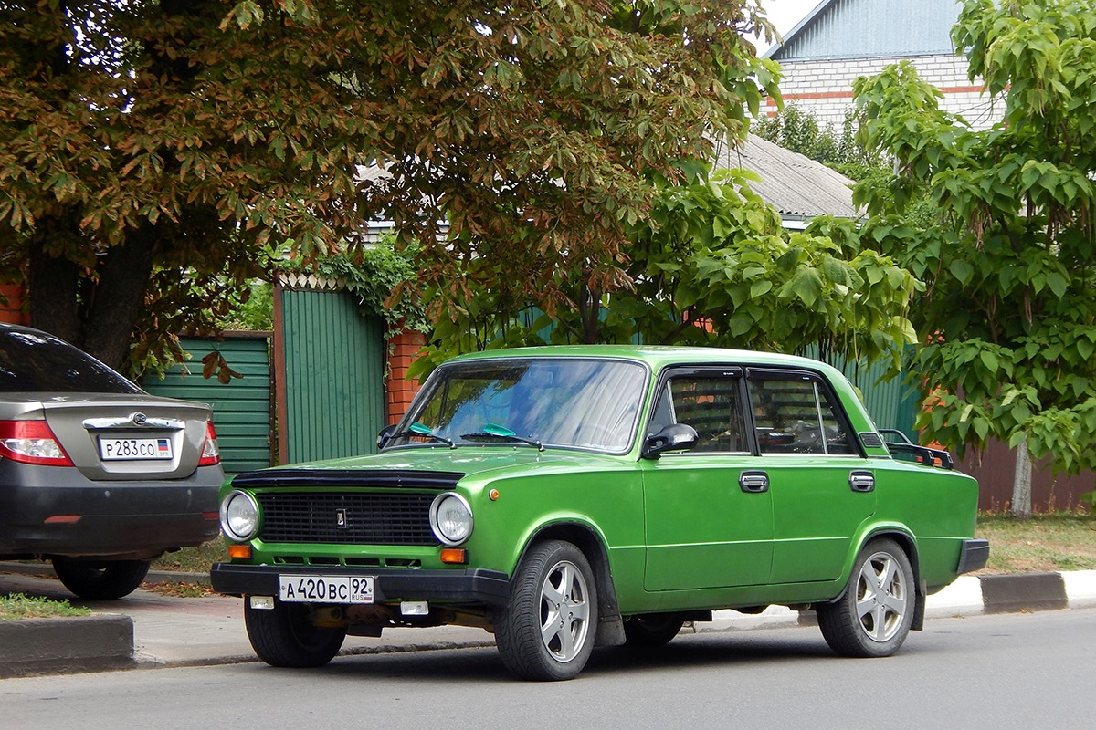 Севастополь, № А 420 ВС 92 — ВАЗ-21011 '74-83