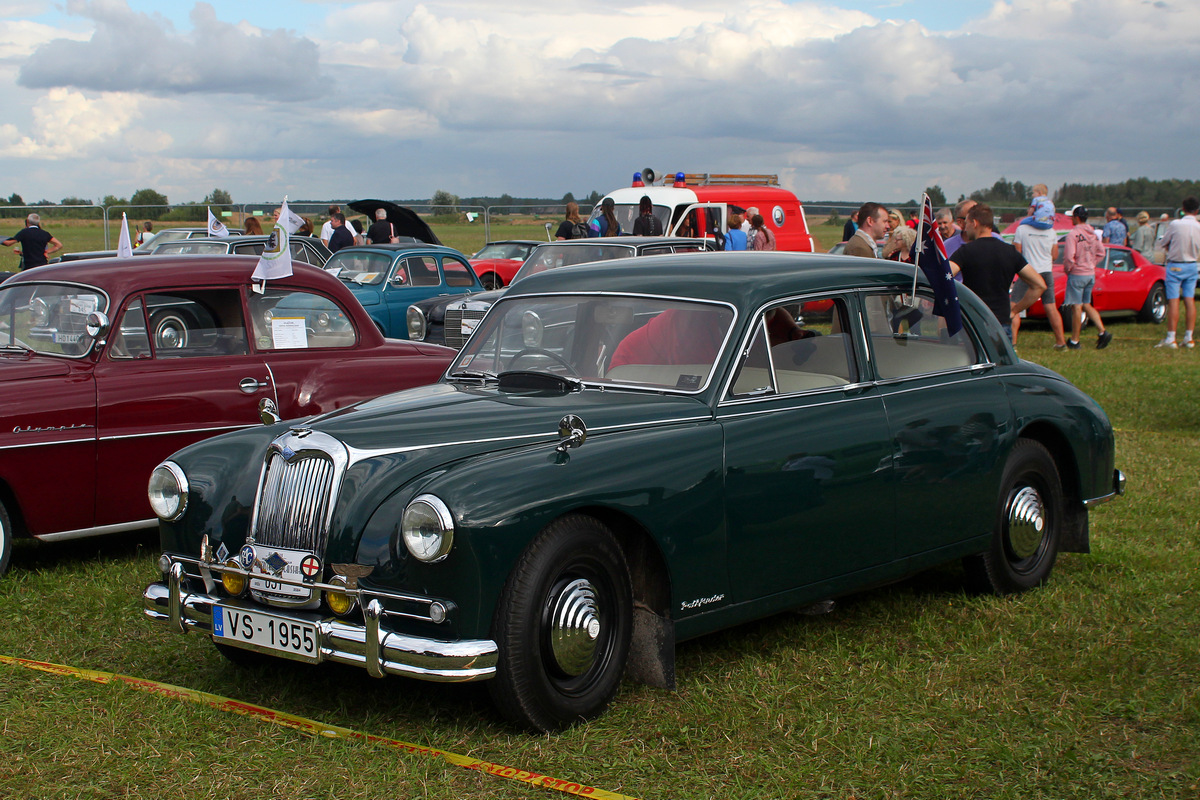 Латвия, № VS-1955 — Riley Pathfinder '53-57; Литва — Nesenstanti klasika 2024