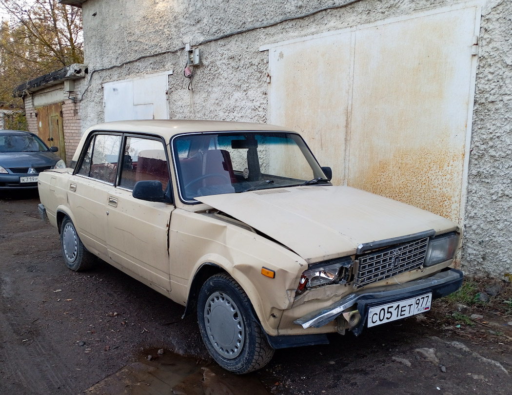 Москва, № С 051 ЕТ 977 — ВАЗ-2107 '82-88