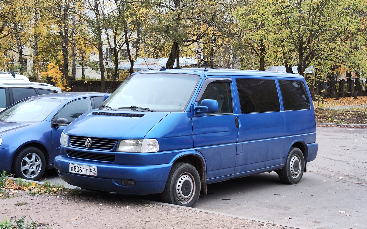 Тверская область, № В 806 ТР 69 — Volkswagen Typ 2 (T4) '90-03