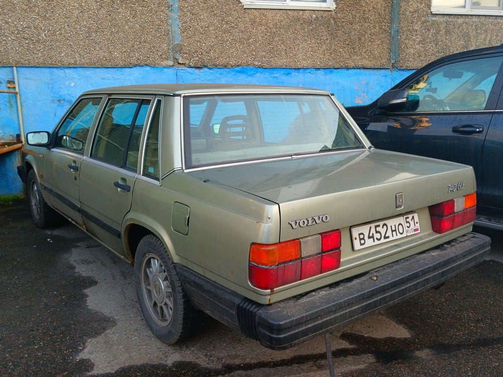 Мурманская область, № В 452 НО 51 — Volvo 740 '84-92