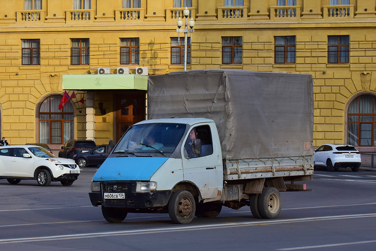 Волгоградская область, № М 606 СВ 134 — ГАЗ-3302 ГАЗель '94-03