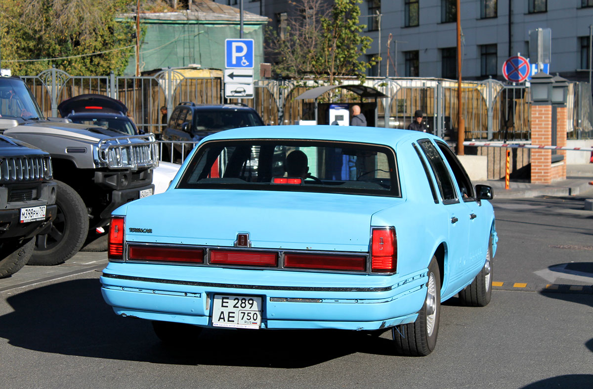 Московская область, № Е 289 АЕ 750 — Lincoln Town Car (2G) '90-97