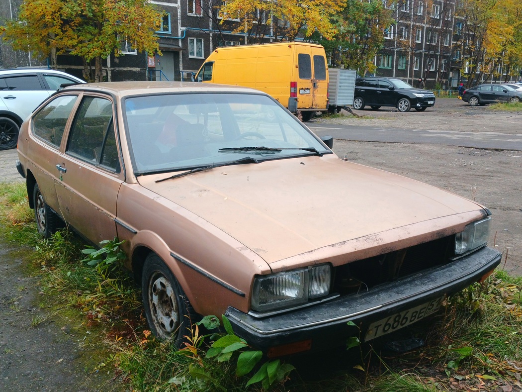 Мурманская область, № Т 686 ВЕ 51 — Volkswagen Passat (B2) '80-88